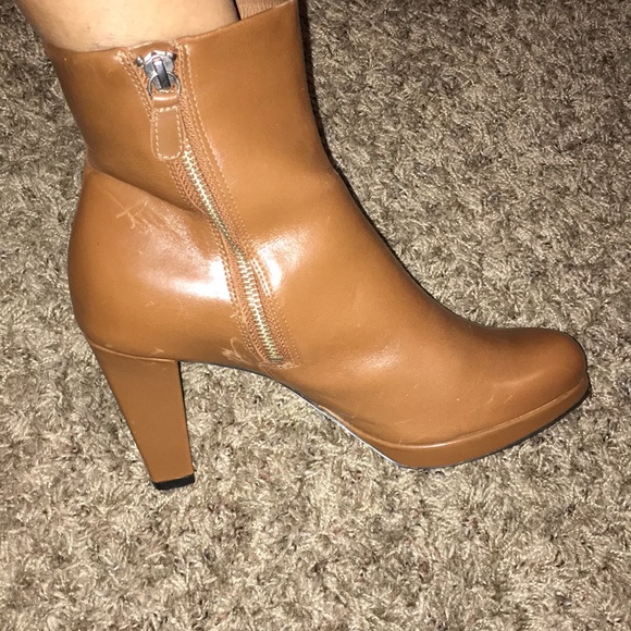 CLARKS real leather platform rust color booties - Picture 4 of 10